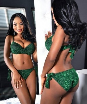 У меня есть нежные пальчики, которые готовы сделать тебя счастливым. Мои услуги - это способ обрести бесподобный релакс и насладиться моментами гармонии. Я рекомендую свои элитные возможности, чтобы воплотить все твои самые сокровенные фантазии. Мне доверяют, ностальгирую по твоему зову. Люблю отзывы, которые говорят о моем искусстве принимать и дарить наслаждение. Жду в гости, чтобы согреть холодные вечера в Москве. 10944, 21 год